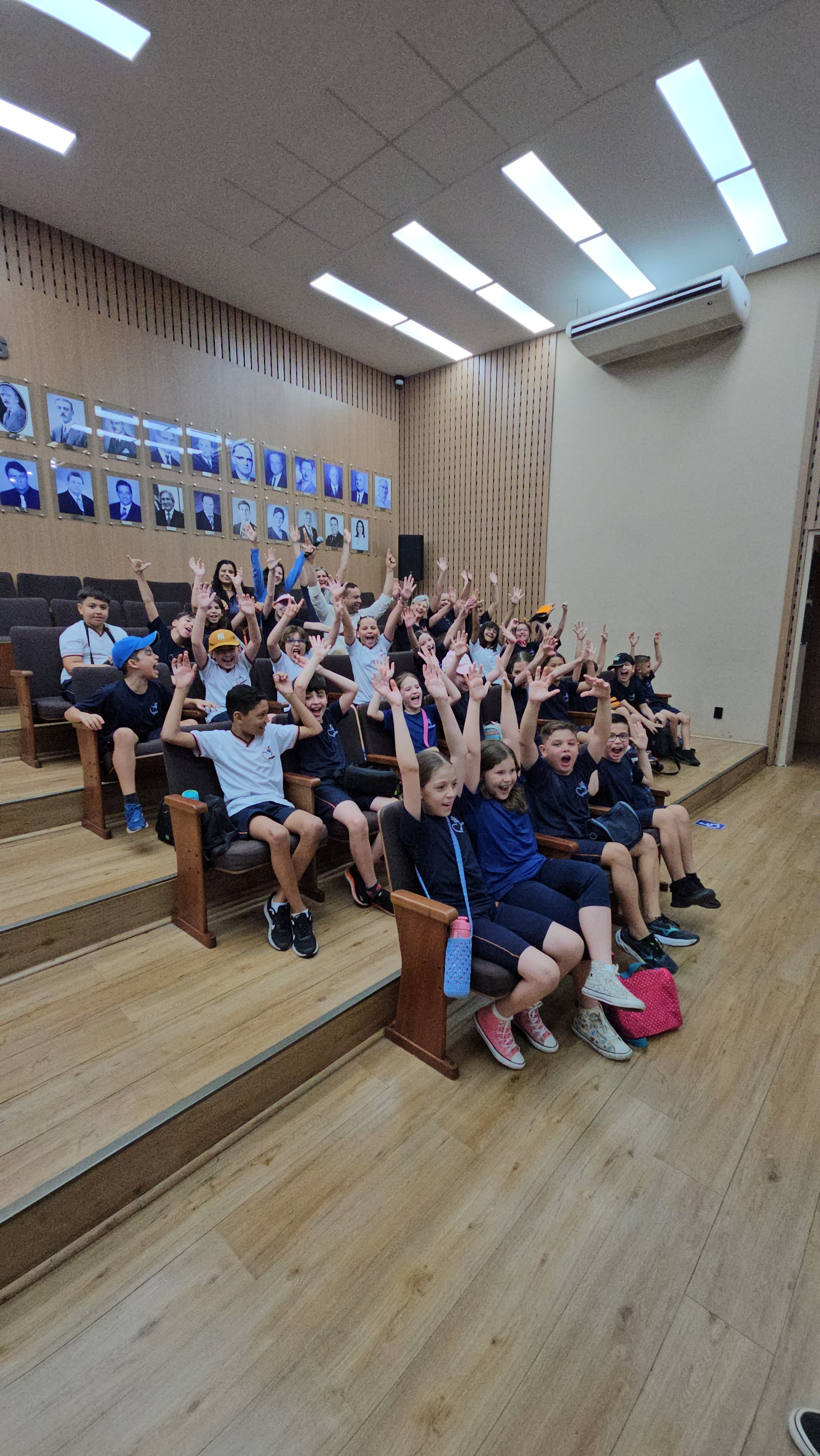 Visualize fotos 26/11/2025 Câmara Cidadã com a Escola Canossianas