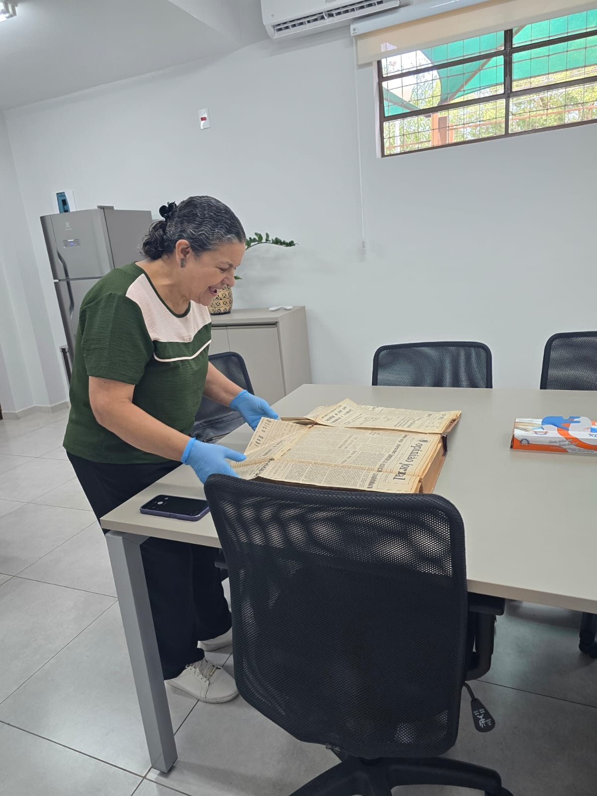 Visualize fotos 16/01/2026 Pesquisa na Hemeroteca da Jornalista Cirlene do Jornal Opinião