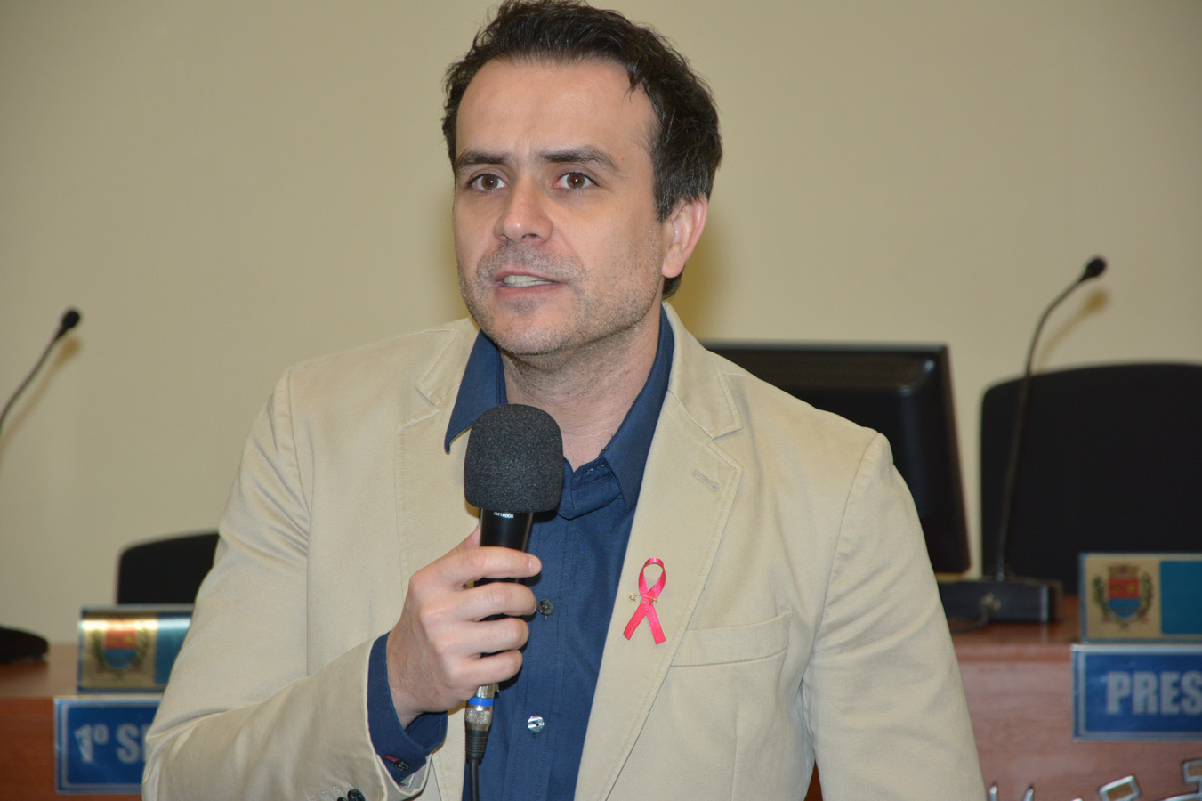 Visualize fotos Outubro Rosa - Palestra Dr. Gustavo Dahmen