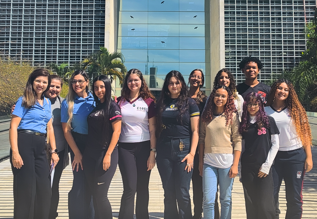 Vereadores da Câmara Jovem visitam Alesp